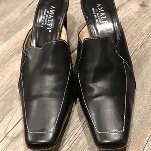 Amalfi slip on leather shoe. Size 8 1/2